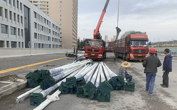 水磨沟太阳能路灯在严寒地区的应用与耐寒配置 水磨沟太阳能路灯在严寒地区的应用与耐寒配置