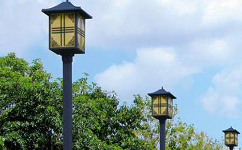 水磨沟庭院灯安装间距与布灯设计全解析 水磨沟庭院灯安装间距与布灯设计全解析