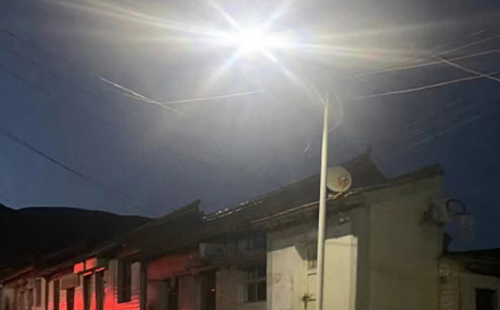 农村院子里最适合的水磨沟太阳能路灯亮度与安装要点