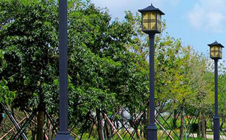 太阳能水磨沟庭院灯价格为何差三倍？关键看这几点