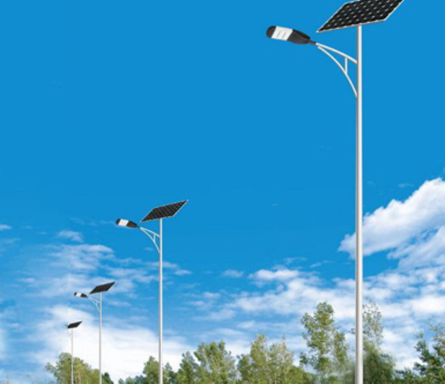 水磨沟太阳能路灯维护时，这些细节别忽略！